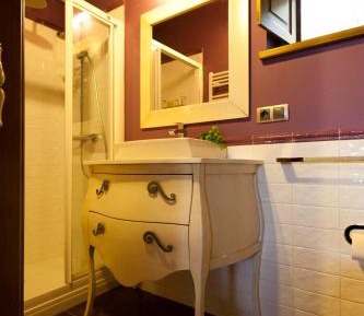 One-Bedroom Apartment (2 Adults)