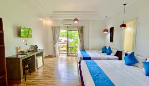 Family Suite with Balcony
