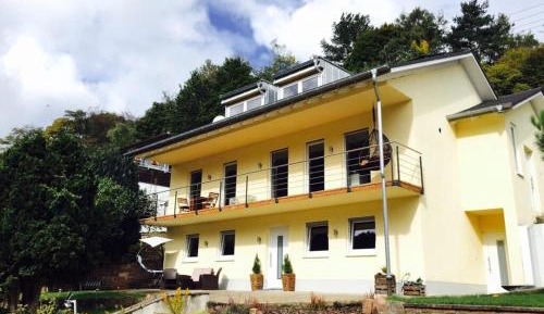 One-Bedroom Holiday Home