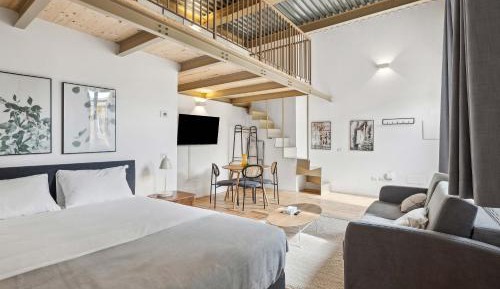 Comfort Studio with Shared Terrace Area