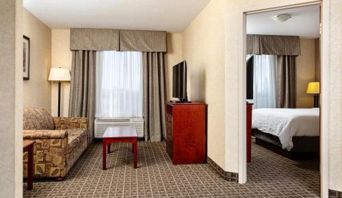 Queen Suite with Sofa Bed