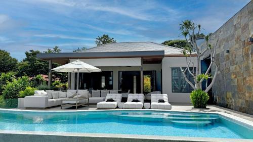 Villa with Sea View