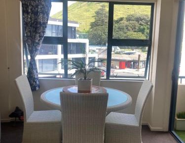 Two-Bedroom Apartment with Mountain View