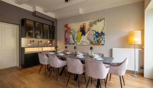 Five-Bedroom Holiday Home