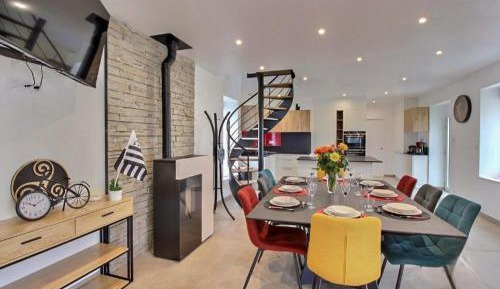 Four-Bedroom Holiday Home