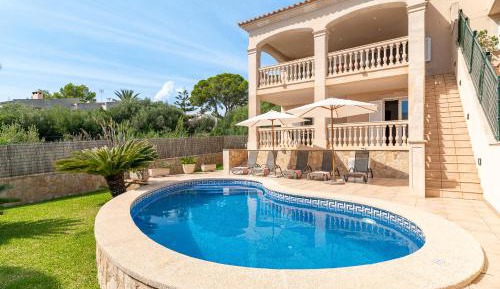 Villa with Private Pool