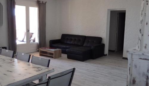 Five-Bedroom Premium Apartment