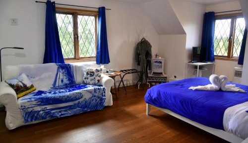 Double Room with Private Bathroom