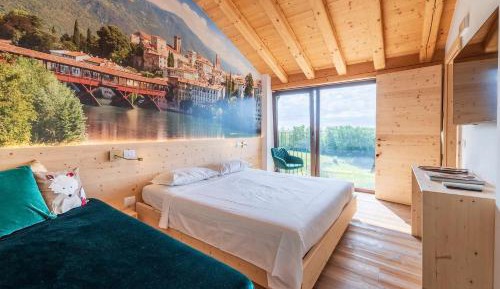 Junior Suite with Garden View