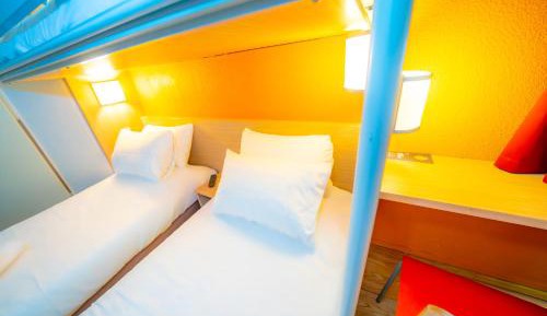Triple Room with Three Single Beds