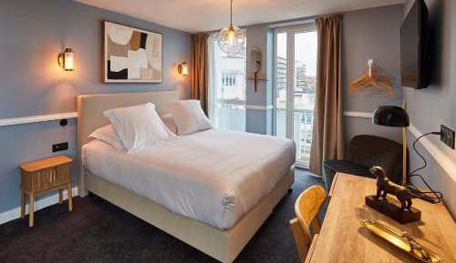 Deluxe Double Room with Balcony and Sea View