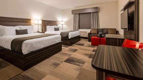 King Suite with Sofa Bed and Kitchen - Non-Smoking