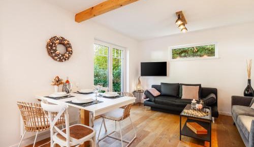 One-Bedroom Bungalow