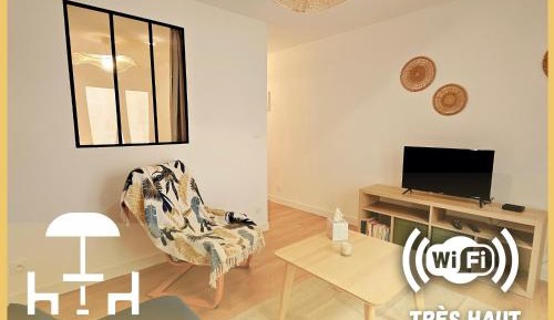 One-Bedroom Apartment with Terrace