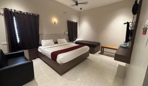 Luxury Triple Room