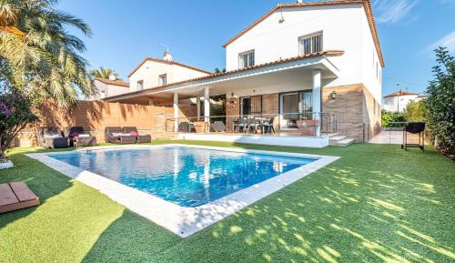 Deluxe Villa
