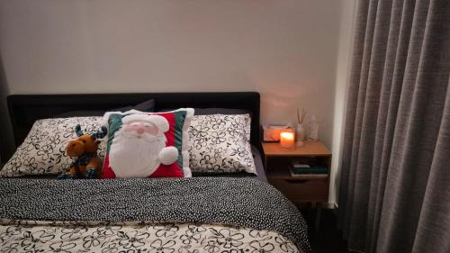 Queen Room with Shared Bathroom