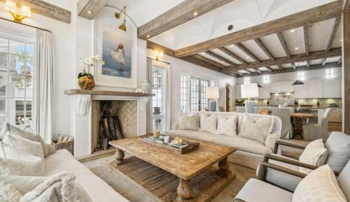 Five-Bedroom Holiday Home