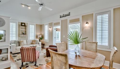One-Bedroom Holiday Home