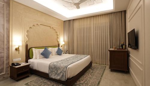 Aravali Deluxe Room with complimentary Horse Ride and 15% discount on Airport Transfers , Laundry Service, Spa and Food & Beverages