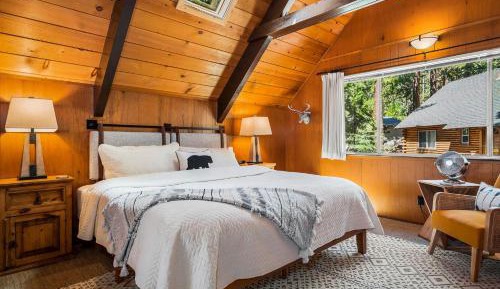 Three-Bedroom Holiday Home 