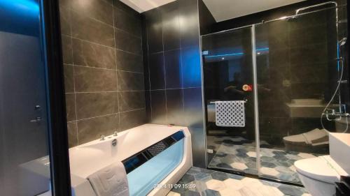 Deluxe Double Room with Bath
