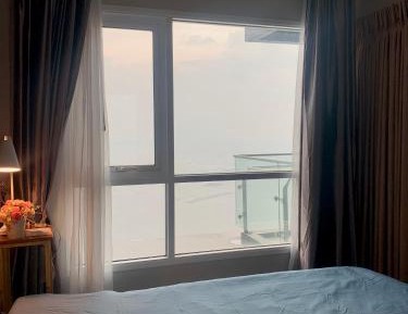 Classic One-Bedroom Apartment with King Bed