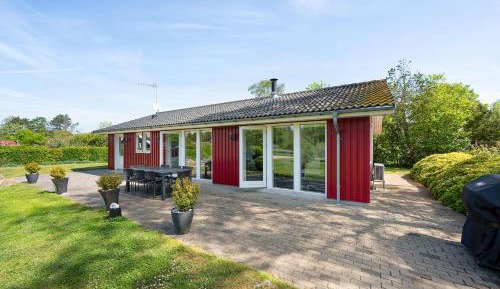 Four-Bedroom Holiday Home