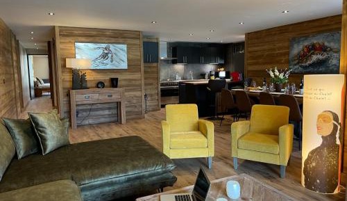 Deluxe Apartment