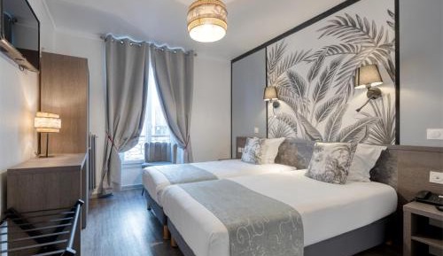 Standard Twin Room