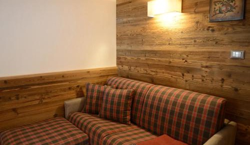 One-Bedroom Apartment (4 Adults)