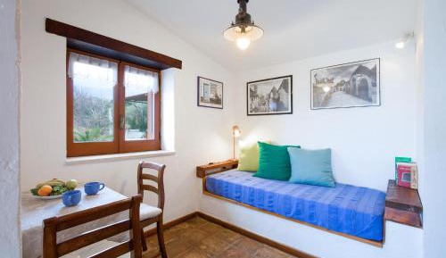 One-Bedroom Holiday Home
