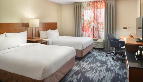 Double Room with Two Double Beds and Adapted Tub - Mobility and Hearing Accessible