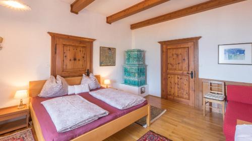 Junior Suite with Lake View