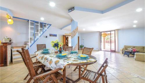 Five-Bedroom Holiday Home