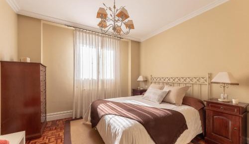 Three-Bedroom Superior Apartment