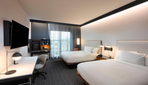 Double Queen Room
