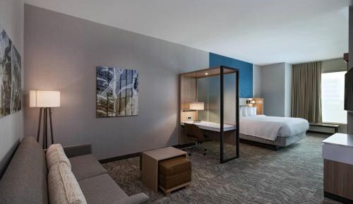 King Studio with Sofa Bed