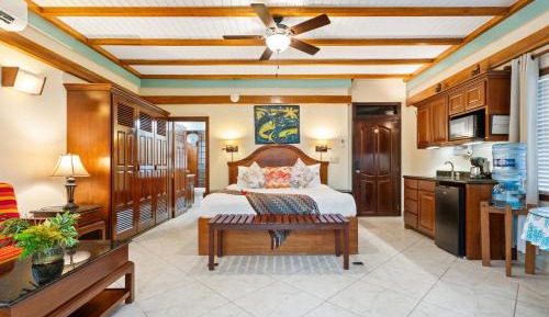 Deluxe King Room