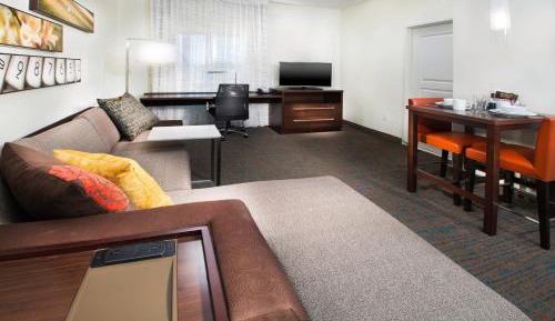 One-Bedroom Suite