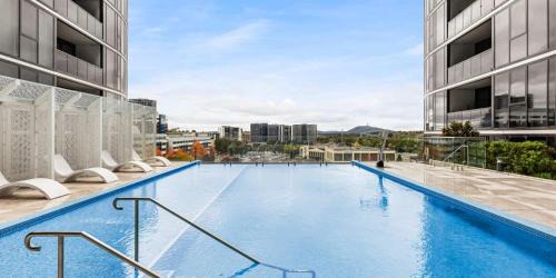 Two-Bedroom Deluxe Apartment with Balcony