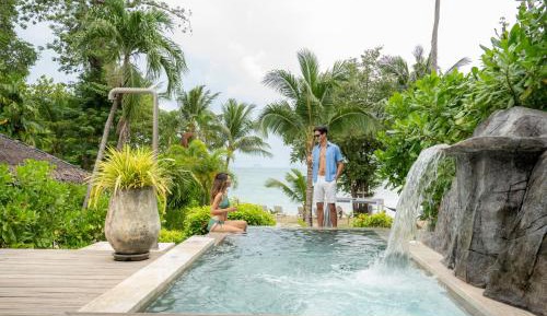 Seaview Pool Villa with Free Kayak 30 minutes for 2 people per stay