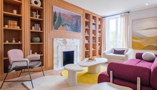 Four-Bedroom Deluxe Apartment