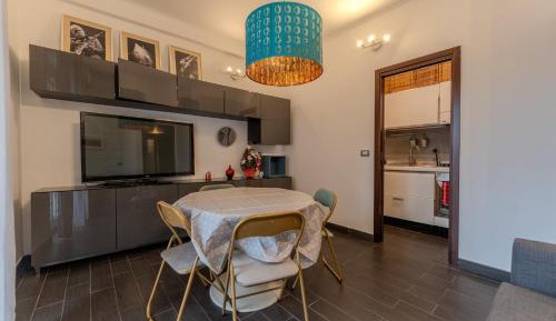 One-Bedroom Apartment with Balcony