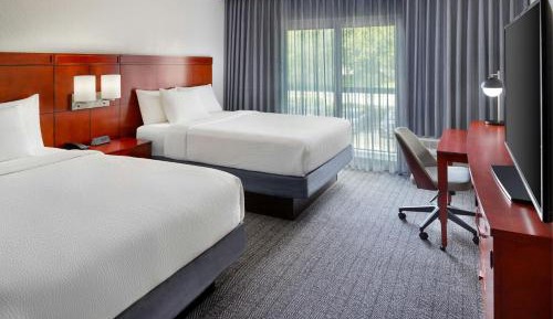 Guest Room Two Queen Beds