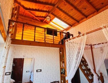 Deluxe Double or Twin Room with Mountain View