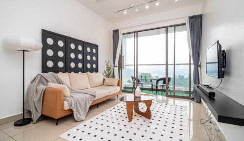 Three-Bedroom Apartment with View
