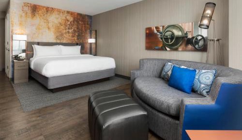 Guest Room, 1 King