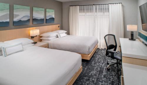 Executive Suite, 2 Queen, Sofa bed