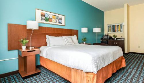 Deluxe King Room